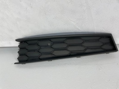 Skoda оригинальный номер 657807681a решётка решётка радиатора бампера фото №1