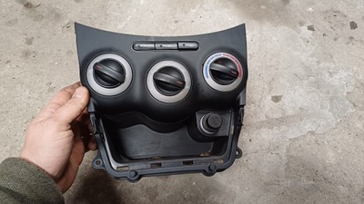 Hyundai i10 07-13 панель обдув фото №1