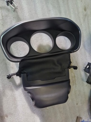 Renault оригинальный номер 682646951r 484717041r рамка спидометра megane iv фото №1