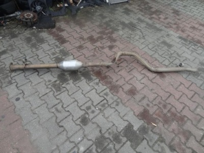 Гасник середній вихлоп toyota hilux viii 2.4 d фото №1