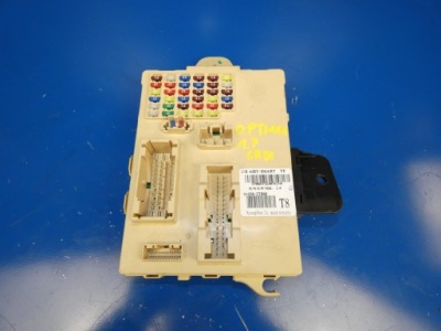 Kia optima iii 1.7 crdi коробка запобіжників bsi фото №1