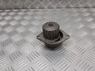 Насос wody peugeot 206 cc 1.6 nfu фото №1