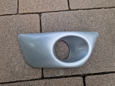 Sandero ii stepway решётка бампера правая 261a20107r 12-2016 фото №1