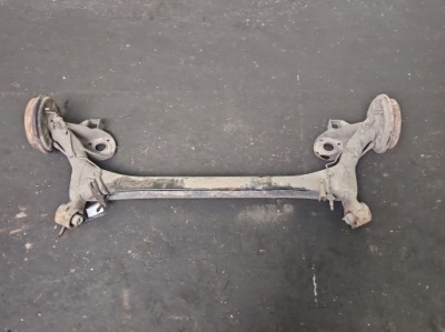 Задняя балка oś задняя ступица тормозные барабаны skoda fabia ii hb фото №1