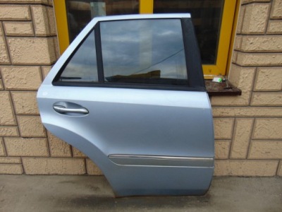 Двері правий задній c349 349 праве mercedes ml w164 фото №1