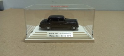 1:87 WIKING MERCEDES BENZ - 300