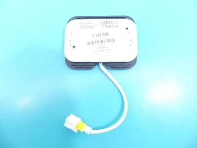 Датчик давление сиденье задняя правый  tesla model s фото №1