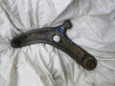 Hyundai i20 рычаг левый перед передний фото №1