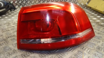 Лампа правый задняя vw passat b7 kombi 3af945096e фото №1