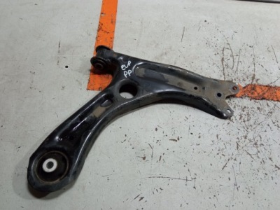 Vw e-up! up рычаг правый передний перед 1s0407152 фото №1