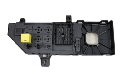 Коробка запобіжників opel signum vectra 2.2 b eu фото №1