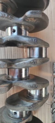 Wał коленчатый cun 2.0 tdi 04l фото №1