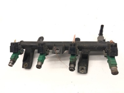 Молдинг впрыскная peugeot 207 9655833580 1.4 73km фото №1