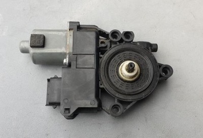 MOTOR VENTANAS IZQUIERDO PARTE DELANTERA KIA CEED PROCEED 3 82450-J7710  