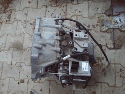 Коробка передач передач peugeot citroen 20dr20 фото №1