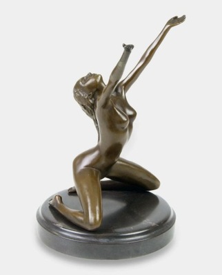 Rzeźba z Brązu Klęcząca Naga Kobieta