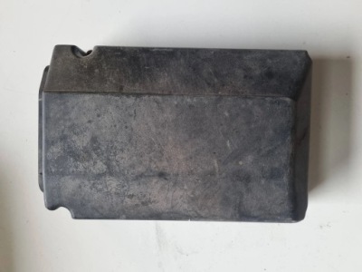 Bmw 8 e31 захист вентиляції коробка 1725339 фото №1