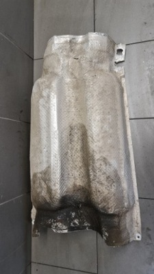 Накладка теплова вихлоп bmw e65 рестайлінг  3.0d 7036674 фото №1