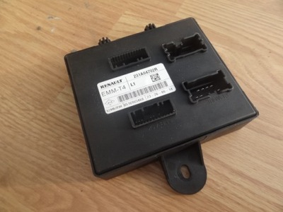 Renault clio iv 2014 1,2 блок управления emm 231a04792r фото №1