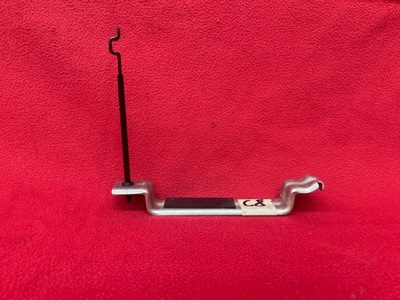 Chevrolet corvette c8 кронштейн акумулятор фото №1