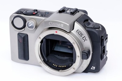 Canon IX 7 aparat