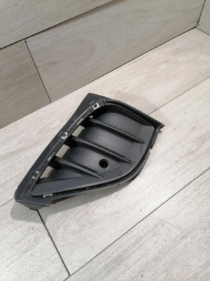 Id4 решётка бампер правый перед 11a807820 фото №1