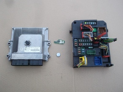 Citroen ds4 1,2 thp набор стартовый бортовой компьютер фото №1