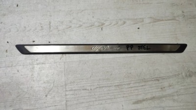 Заглушка накладки порога перед сторона правая alfa romeo stelvio фото №1