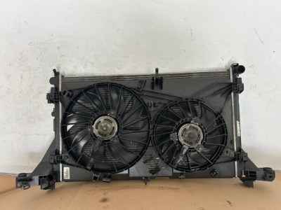 Радиатор воды вентиляторы renault master 3 214815872r, 214107641r фото №1