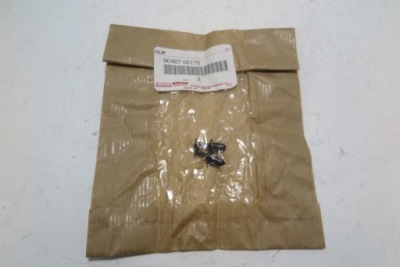 Кліпса кліпса штифт бампера toyota lexus 90467-05170 фото №1