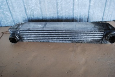 Интеркулер bmw e60 3.0d 7795823 фото №1