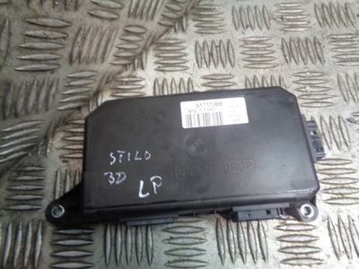 Модуль блок управления дверь левый перед fiat stilo 51711366 фото №1