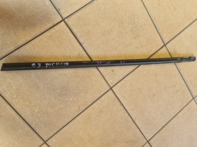 Молдинг ущільнювач правий перед citroen c3 picasso фото №1