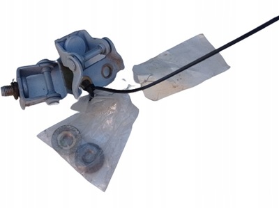 Петли крышки багажника задняя mazda 3 фото №1