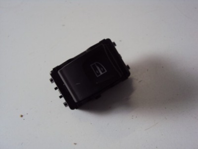 Панель стекло правый перед smart forfour a453 18r фото №1