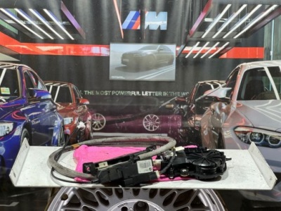 Bmw 7 f01 f02 f04 замок доводчик кришки багажника 7191213 4868259 фото №1