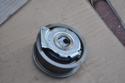 Натягувач ремінь vw scirocco 06d109243c фото №1