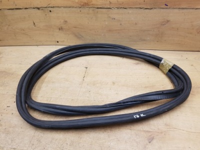 Прокладка крышки багажника задний  bmw 3 g20 g21 фото №1