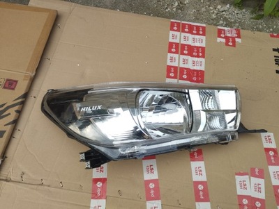 Toyota hilux lift viii лампа права фото №1