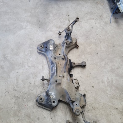 Hyundai i40 1,7 подрамник подрамник подрамник балка перед фото №1