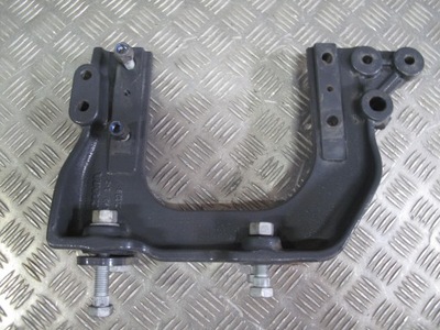 Кронштейн кронштейн підкрилок крила scania r s фото №1