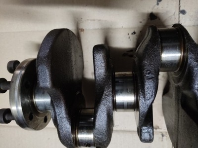 Bmw f20 n13 wał колінчастий фото №1