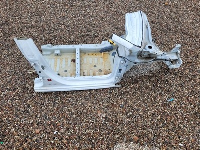 Чверть лонжерон права peugeot 208 i 5d фото №1