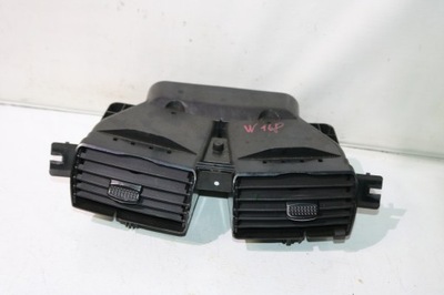 1688300054 решітка обдув mercedes w168 фото №1