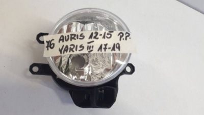 Toyota auris 2012-2015 противотуманная фара правый перед 90008490 фото №1