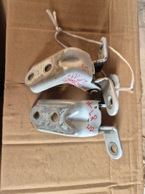 Kia sportage iii 10-16 петли дверь левый перед wd фото №1