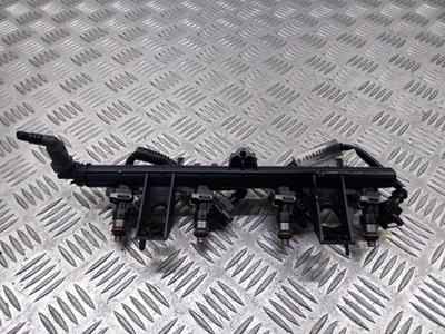 Renault оригінальний номер 8200367230 молдинг упорскування фото №1