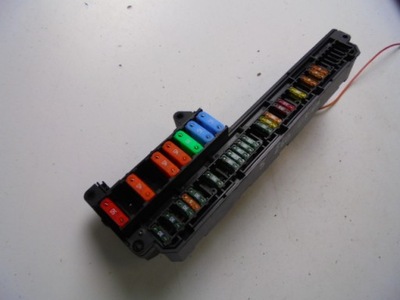 Коробка запобіжників bmw serii 5 e60 e61 2003-2009 фото №1