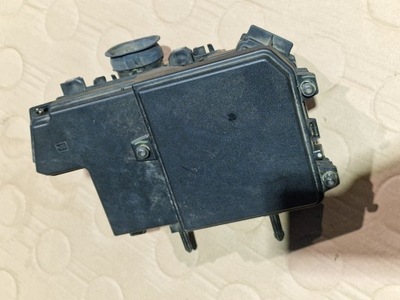 Корпус коробка запобіжників renault megane iv talisman 284b51057r фото №1