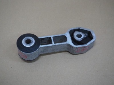 Кронштейн подушка двигателя fiat 500 1.3 m-jet фото №1